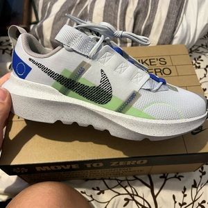 GS Nike Crater Impact size 5 1/2 Y